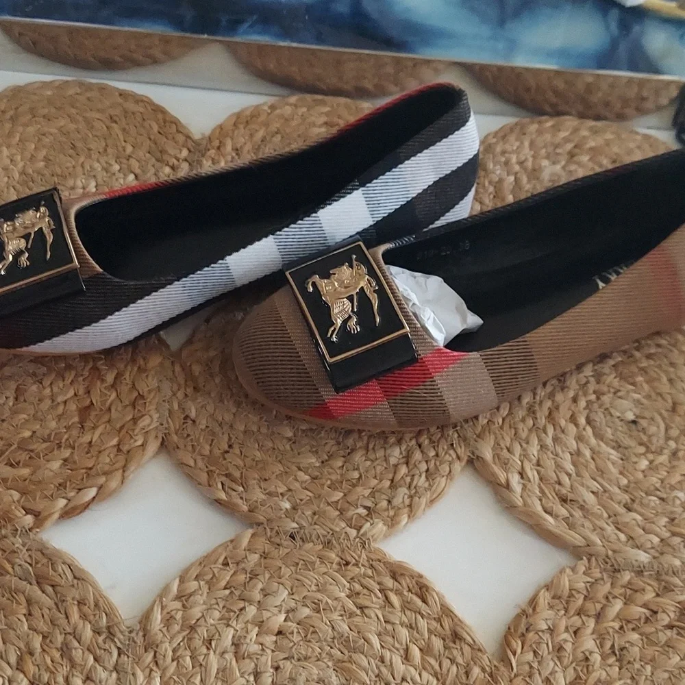 Burberry Ballet Flats - Picture 2 of 4